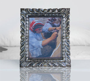 Colonial Picture Frame 8" x 10"